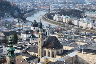 die stadt salzburg von oben